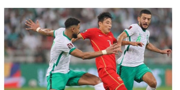 MKsports-媒体聚焦：换帅不能救国足 李铁排兵布阵引起质疑