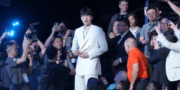 MK体育-拓媒：你搬到其它城市都觉得艰难 更别说杨瀚森搬到了世界另一端