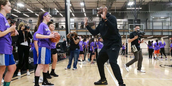 MKsports-超越科比是不敬？路威：歪曲历史 科比绝不会阻止别人追逐伟大