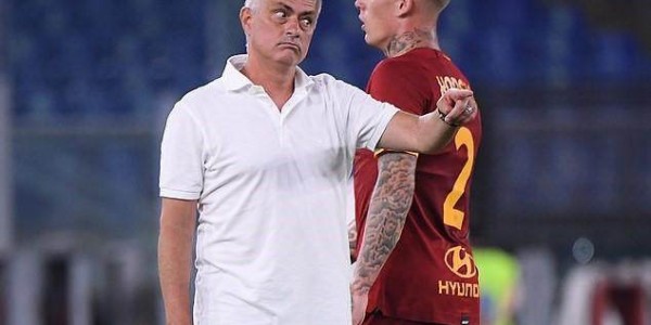 MK体育官网-多打1人不会踢？红卡带来开门红，穆氏罗马极致好戏