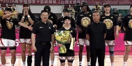 MK体育官网-四川女篮74-65山西女篮4年3夺WCBA总冠军，李缘当选FMVP